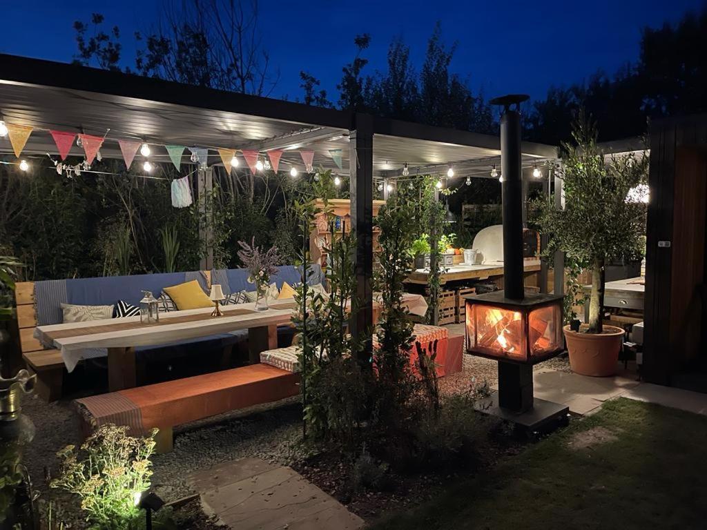 אשפורד Dragonfly Glamping Spa Retreat מראה חיצוני תמונה